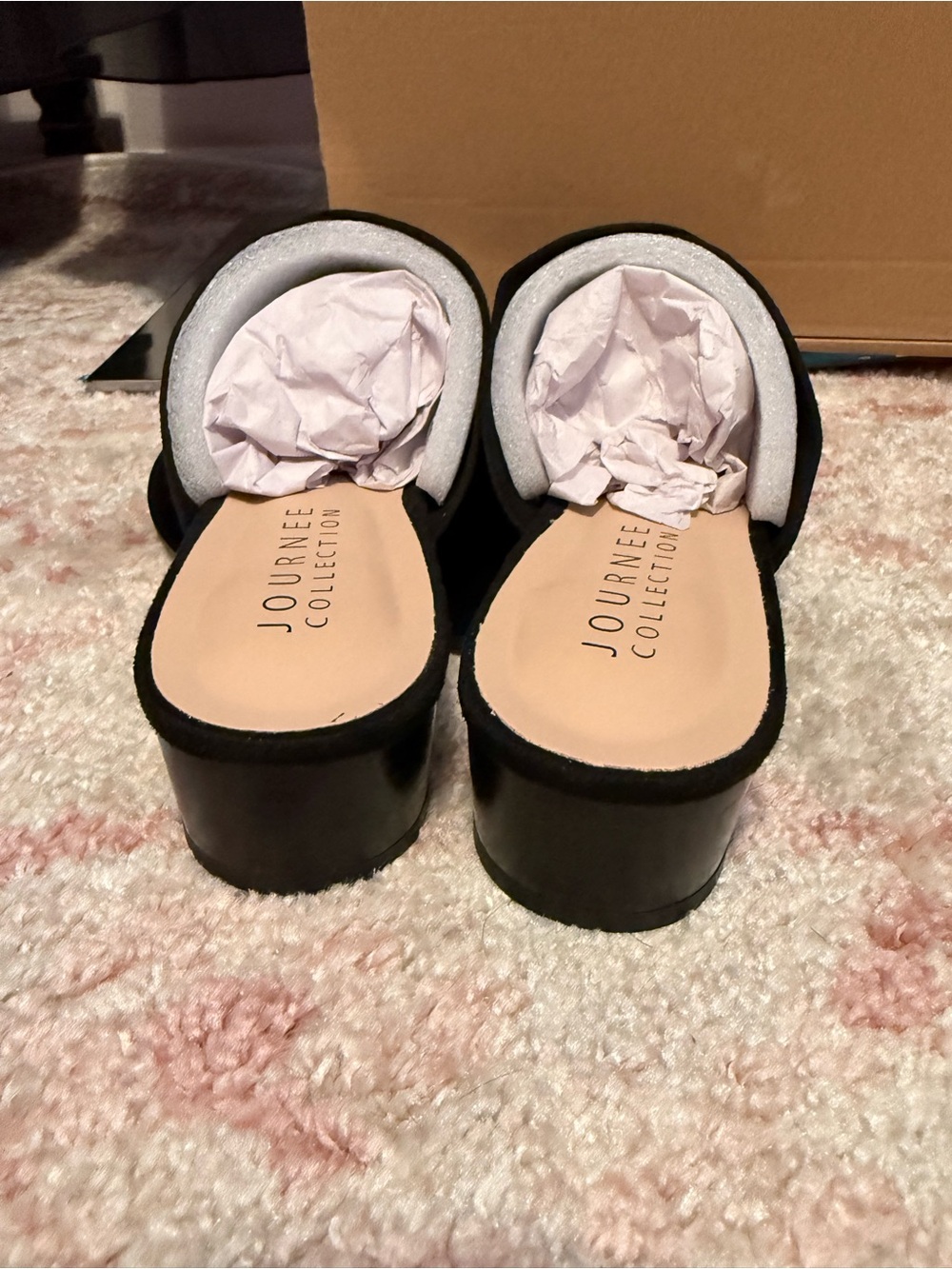 Journee Collection Black Pointed Crisscross Mules - Picture 4 of 5